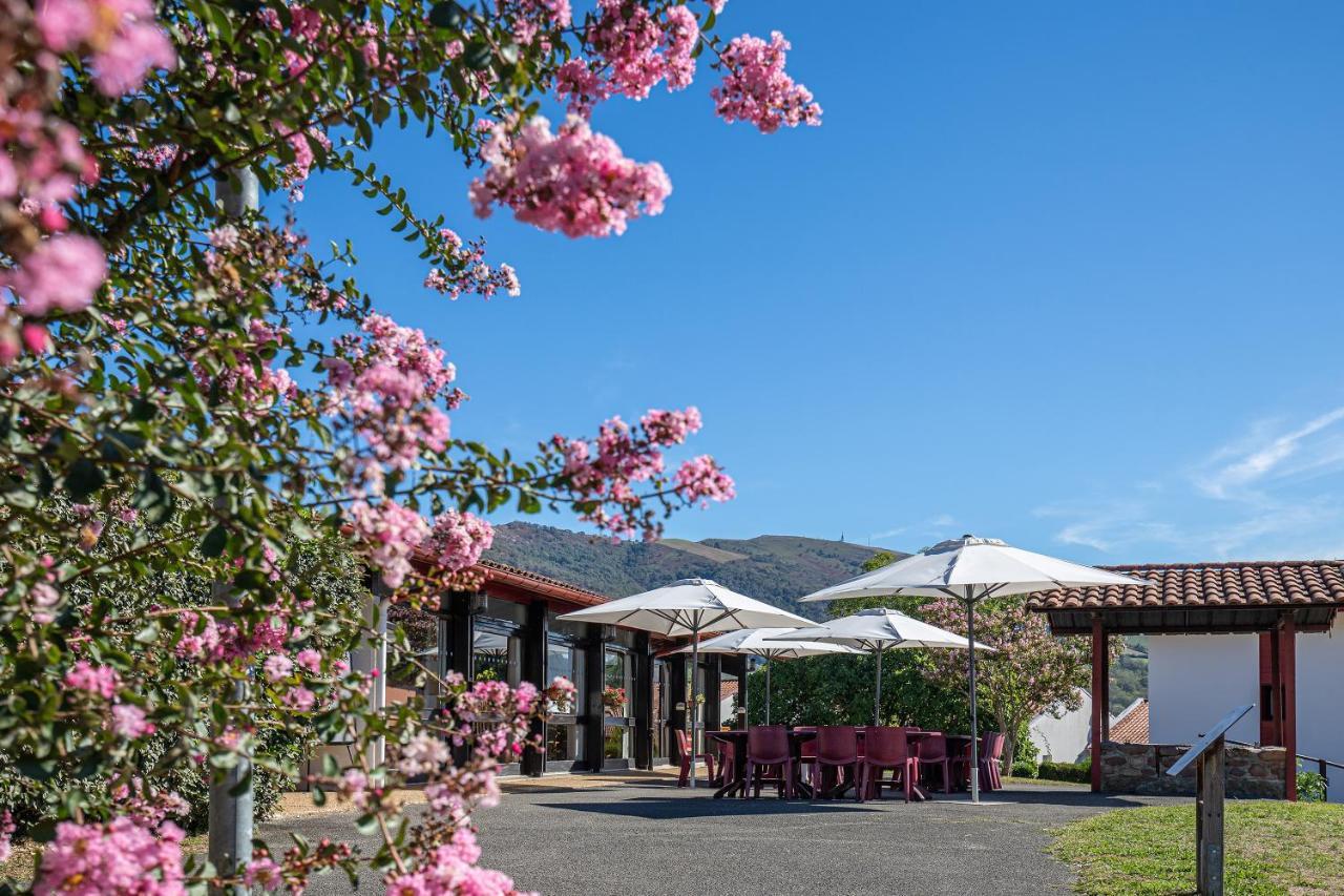 Vvf Pays Basque Saint-Etienne-De-Baigorry Hotel Eksteriør billede