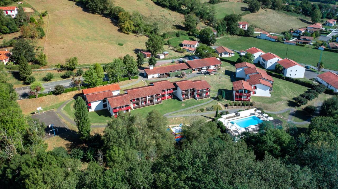 Vvf Pays Basque Saint-Etienne-De-Baigorry Hotel Eksteriør billede